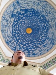 Kubah Masjid Raya Baitul Makmur Sekayu tampak dari dalam