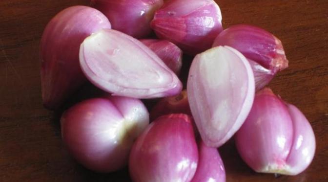 Bawang Merah yang Telah Dikupas Jangan Disimpan