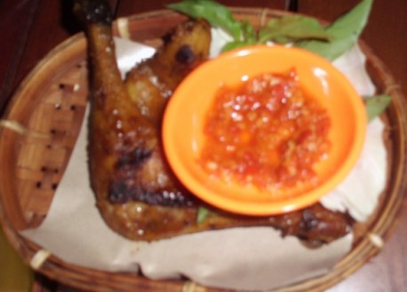 Bebek goreng dan sambel korek