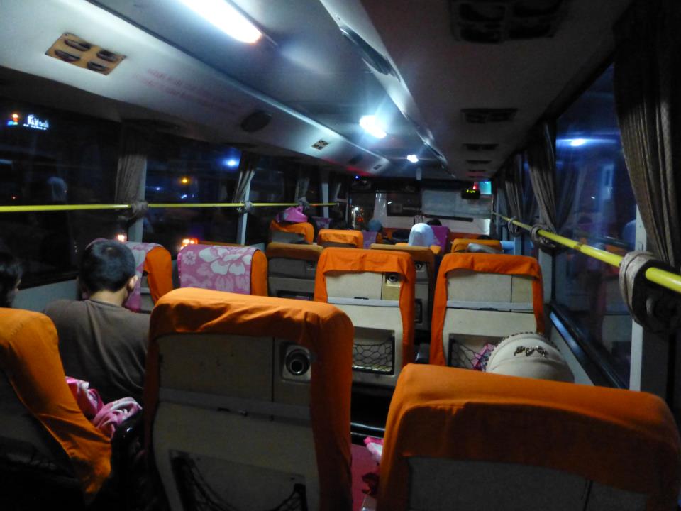 busEpicentrum528663_504926162851506_1193021610_n