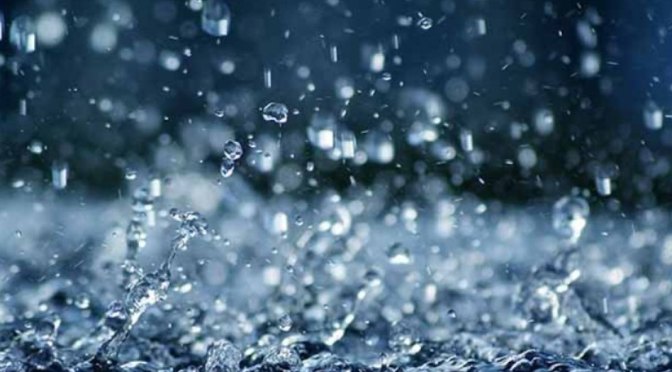 Bandung di Landa Hujan Es, seperti Waktu Kecil di Desa sering Terjadi