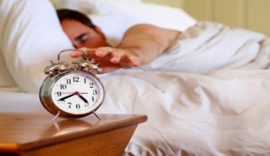 jangan-tidur-setelah-subuh-990x495