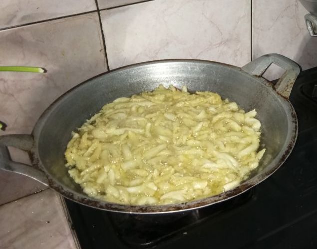 Proses penggorengan Krispy Jamur Tiram (manual)