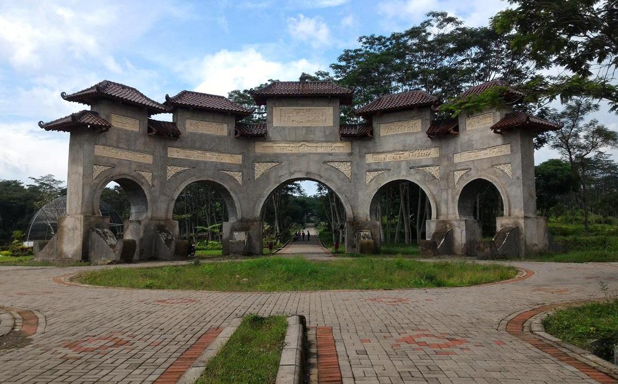 Indrokilo-kebun-raya-Mojosongo-Boyolali-detik