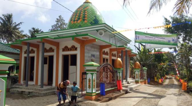Pengerjaan Masjid Baru Jombok di atas Tanah Wakaf Keluarga Kissparry Trenggalek di Kebut