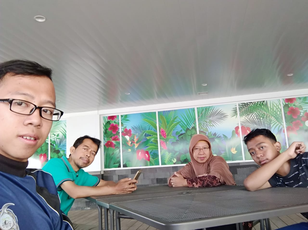 ruang_rehat_bandara_ahmad_yani_2018-08-25 at 080618