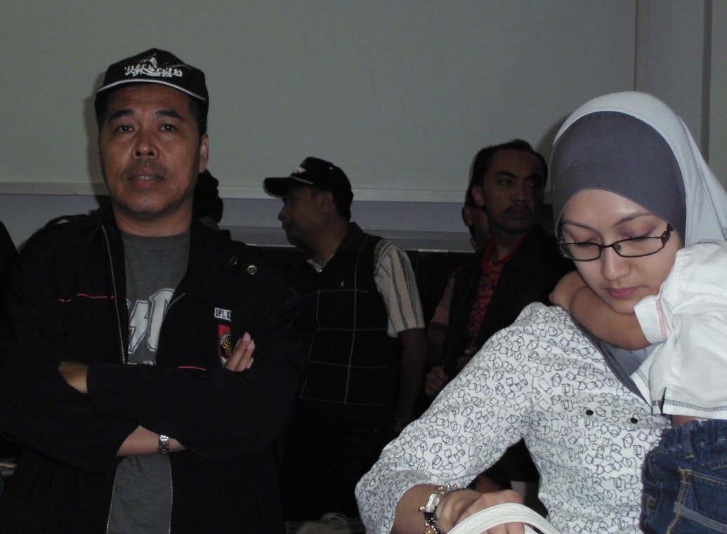 mendarat-di-solo-dari-malaysia