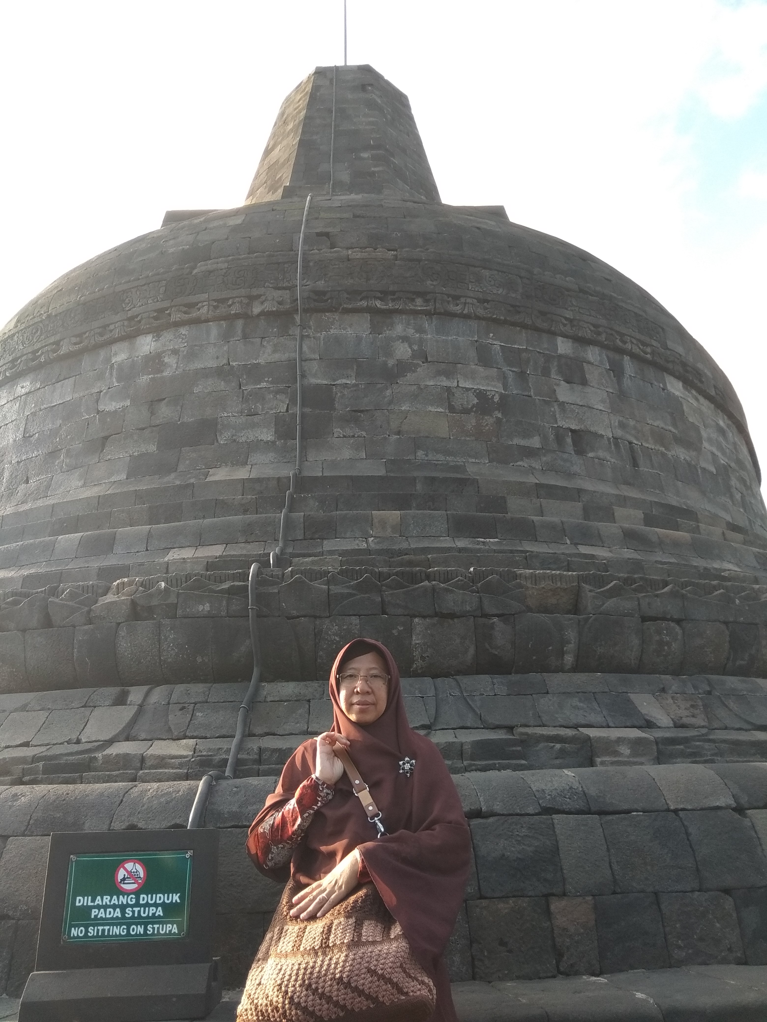 a_stupa_candi_borobudur_IMG_20180715_161435