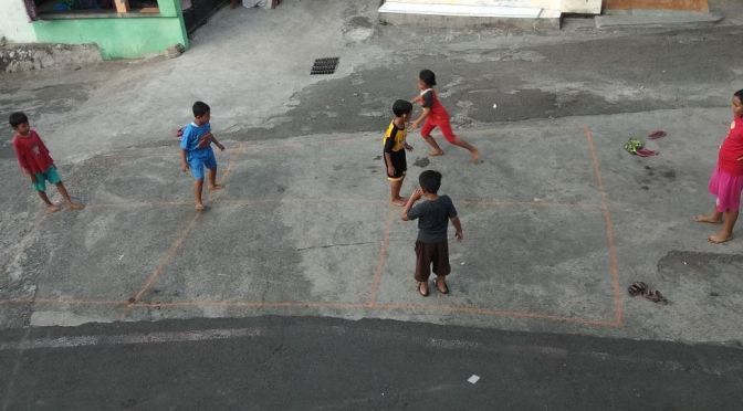 Gobak Sodor Minimalis pun dapat Dimainkan Anak