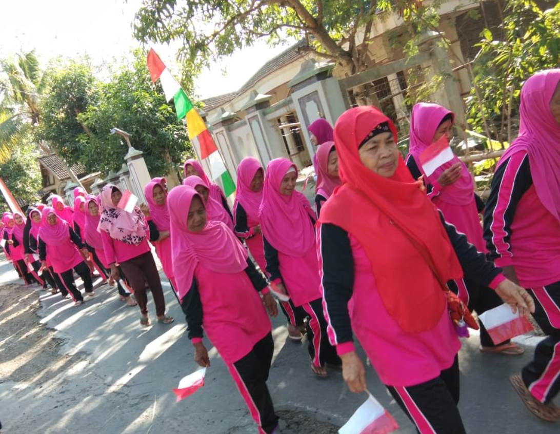 Lansia_Ngemplak_Jalan-jalan-sambut-Kemedekaan-Indonesia-2018-08-14 at 081553