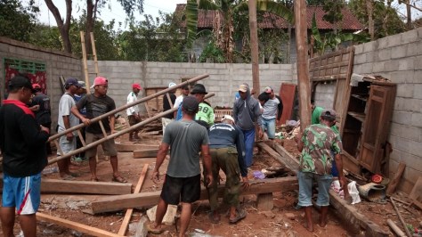 Bedah_rumah_Ngemplak_Tawangsari