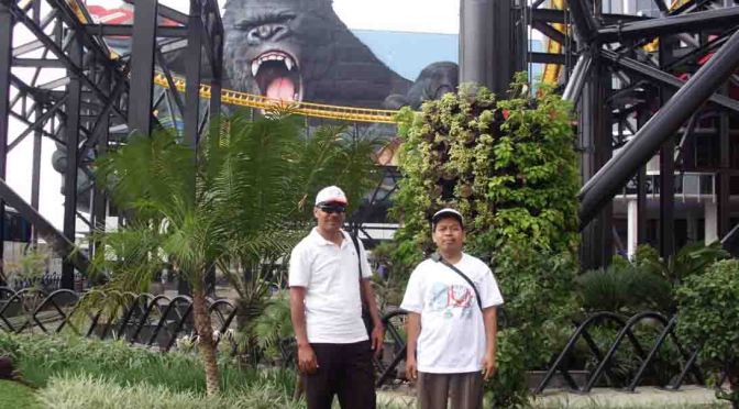 Jalan-jalan ke Trans Studio Bandung dan Angklung Udjo Tetap di Kenang