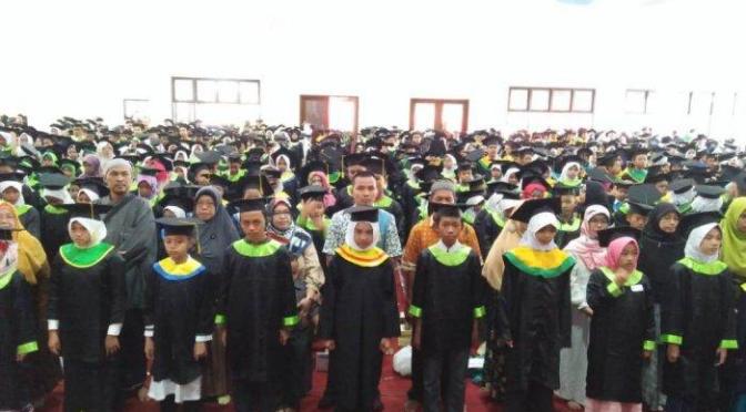 Ketua Badko TPQ Kecamatan Candisari Mewisuda Santri Lulus Ujian Bersama 2018