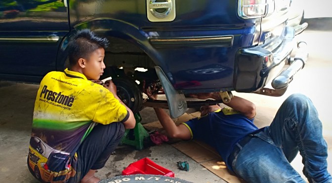 Keboku Njaluk Pijet, ana ing  Bengkel Balai Agung Sekayu