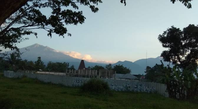 Ketika Terjepit Keadaan Keuangan: Kisah, Hikmah, dan Renungan