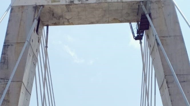 Jembatan Emas Bangka Saat Terbuka Ada Kapal Lewat