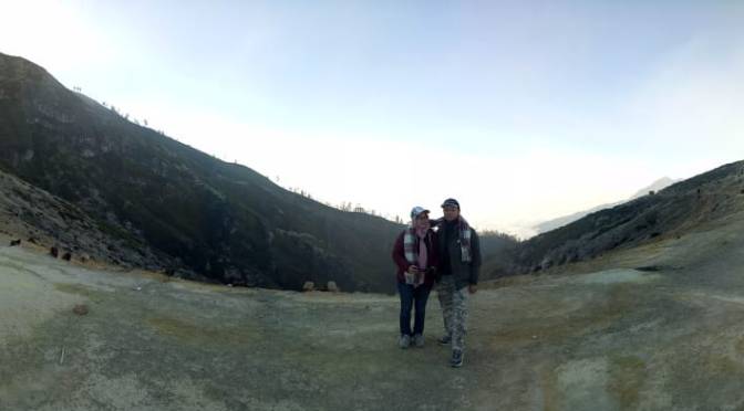Blue Fire Kawah Ijen Sebelum Diterjang Badai Oktober 2019