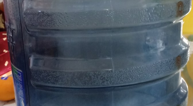 Pentingnya Mengecek Galon Air Isi Ulang 19 Liter