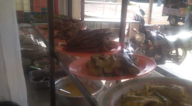 WM Padang & Sembako MQN Bu Prapti Mojolegi, Spesial Sambal Ijo Kemayoran dan Sedia Aneka Sayur