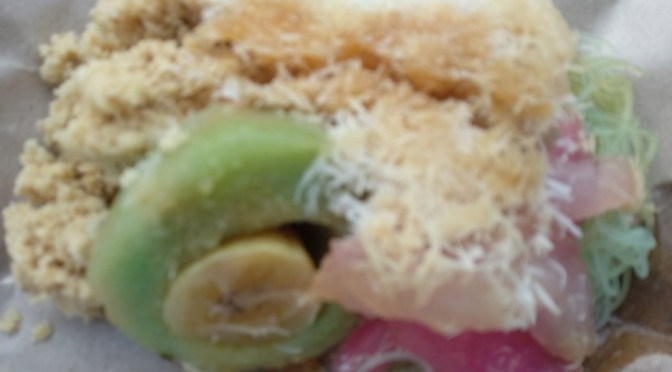 Makanan Tiwul Ada dalam Jajan Pasar yang Mudah Ditemukan di Pedagang Keliling