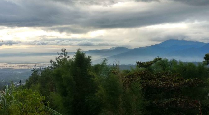 Kau Untuk Siapa, Lirik Lagu Untuk Apa Lagi dari Betharia Sonata, MP3 (Download)