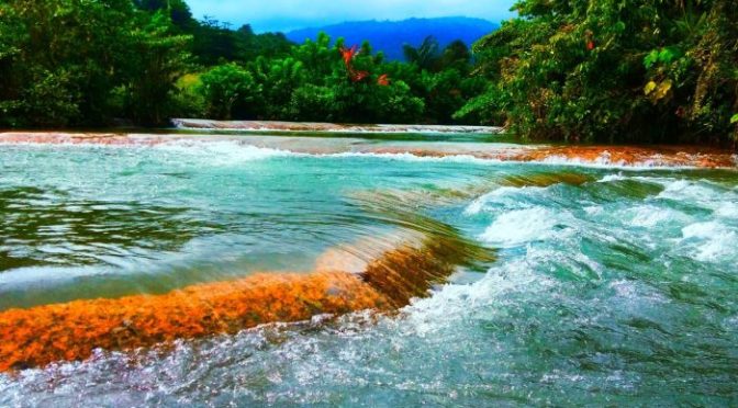 Sungai (Jernih) Palauru, Desa Parumpanai Destinasi Wisata Alam di Wasuponda Kab Luwu Timur