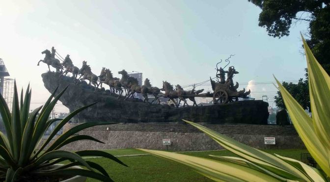 Jalan-jalan Pagi di Simpang Lima Boyolali dengan Khas Kereta Kencana Arjuna Wijaya