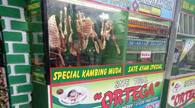 Mencicipi Sate Kambing Muda Ortega Tegal