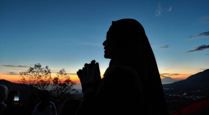 Inilah Sebabnya tentang Fajar yang Digunakan sebagai Patokan Akhir Waktu Sahur, Akhirnya Berbeda