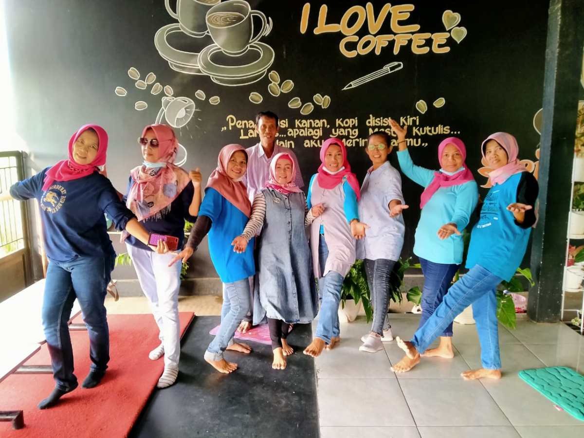 Lagu Nostalgia SMA, Lirik Lagu, Paramitha Rusady, Video Karaoke, MP3