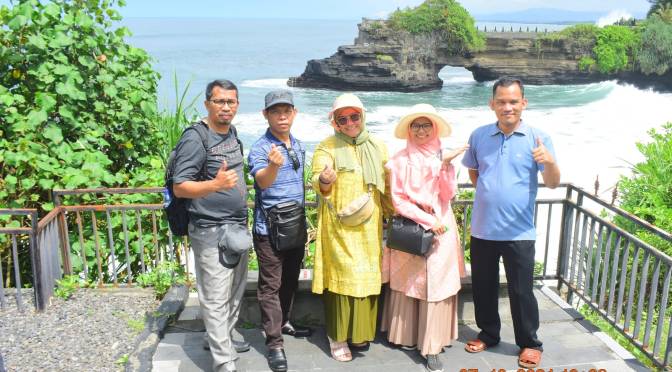 Kemana Saja Sehari Jalan-jalan di Bali | Tanah Lot, Pandawa, Melasti, dan Joger