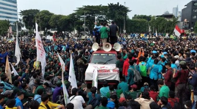 Teropong: Siklus Dua Puluhan, Aksi Pemuda (Mahasiswa)
