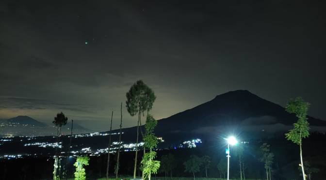 Menikmati Indahnya Malam dengan Bermalam (Camping) di Embung Bansari Temanggung Kaki Gunung Sindoro