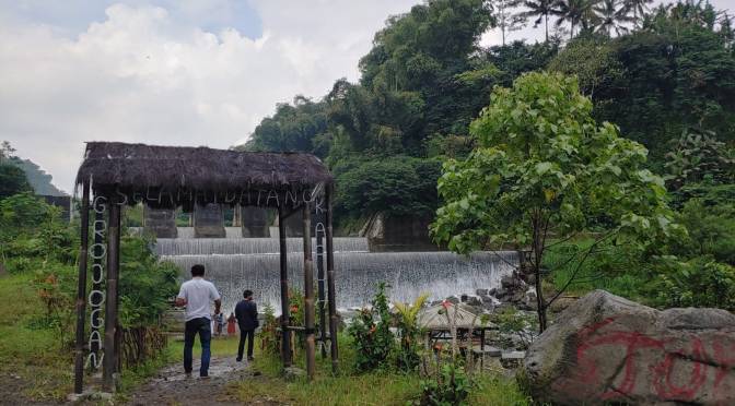 Rekreasi ke Grojogan Kapuhan Sawangan Kabupaten Magelang, Keceh ning Kali Gede