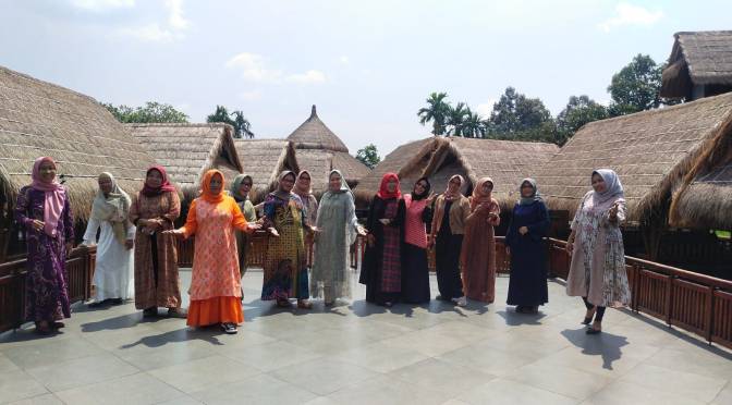 Semangat Silaturahmi pada Halal Bihalal MT Shafira Semarang di Gubug Makan Mang Engking Ungaran Semarang