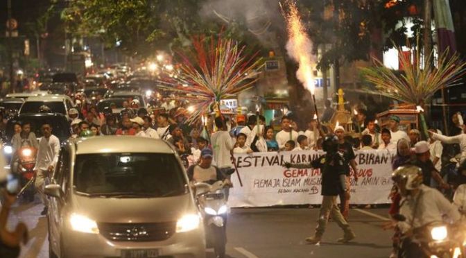 Takbir, Takbiran Tradisi si Hari Raya Ied, dan Apa Hukumnya, Audio MP3 Download