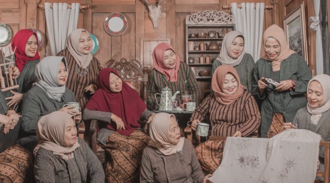 Shafira One Day Tour Solo: House of Badriyah, Naik Jeep Bukit Kemuning, Maksioleh Mbak Ning, dan PGS