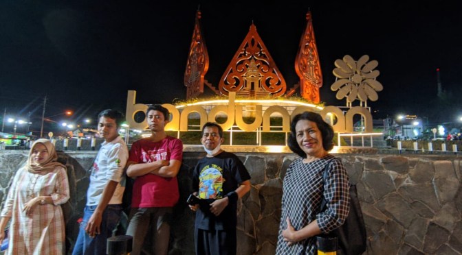 Inilah Wajah Alun-alun Bandungan Kab. Semarang di Malam Hari