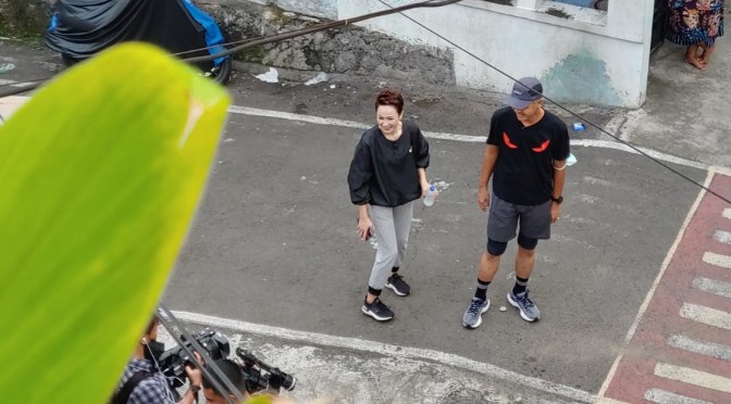 Jateng 1, Gubernur Ganjar Pranowo Olahraga Pagi Jalan Kaki Melewati Depan Rumah Kissparry Semarang, Bikin Kamitenggengen