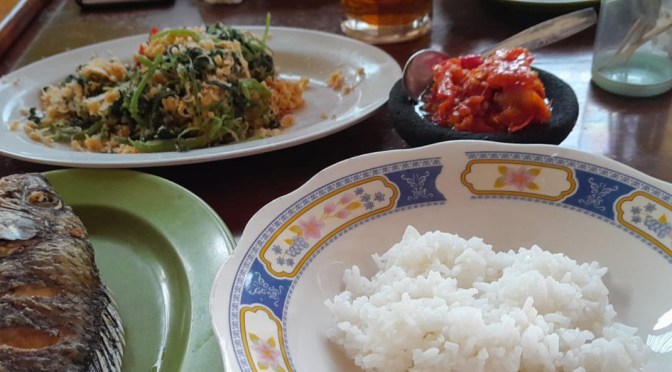 Mencicipi Kuliner Pagi, Gudangan Bu Masitoh Tuntang Kab. Semarang